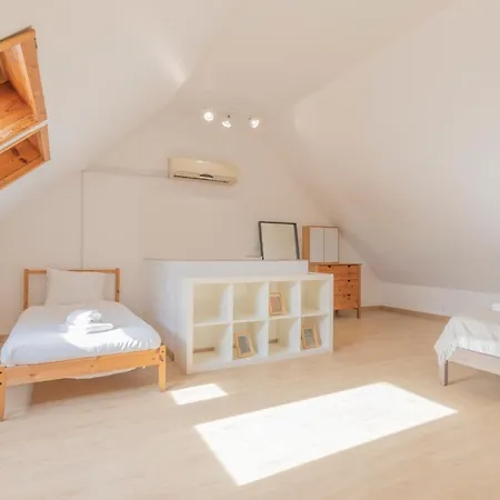 Quiet And Sunny Place By Lovelystay * Lisboa