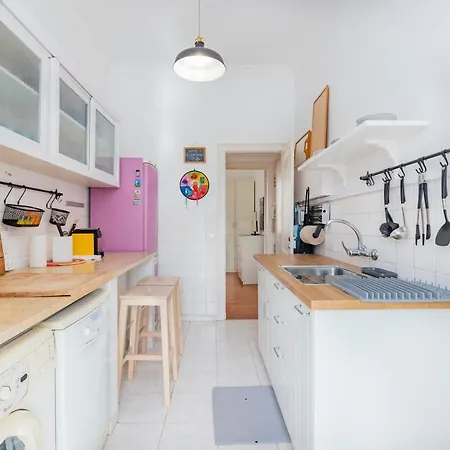 Quiet And Sunny Place By Lovelystay Apartment